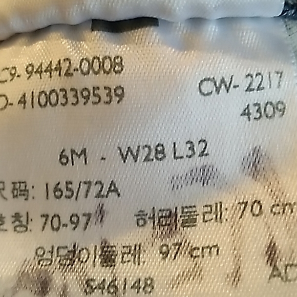 Levi Signature Modern Straight Jeans. Sz 6 - Picture 9 of 9